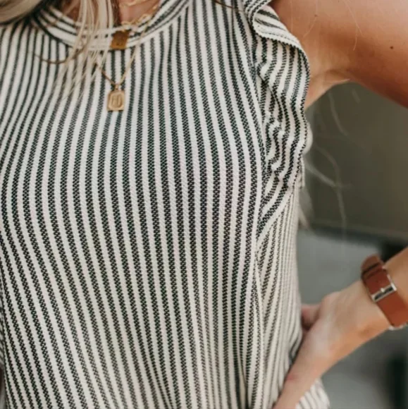 ♥️New ruffle Stripe tank top - Picture 2 of 14